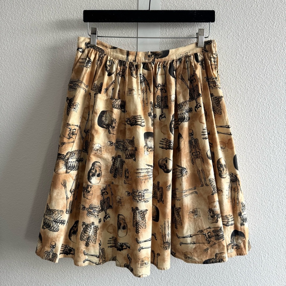 ModCloth Bea & Dot Skeleton Anatomical Full Circle Skirt Tan Brown Halloween - Picture 2 of 11